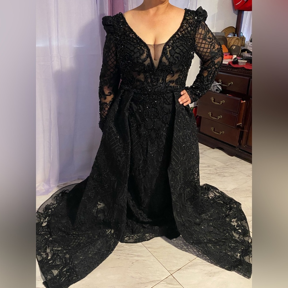Black formal Dress